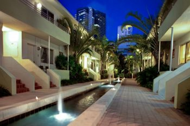 Dorchester Hotel ★★★